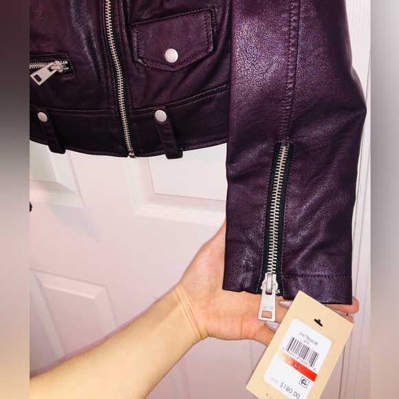Levi’s vegan leather jacket (XS) - Picture 4 of 10